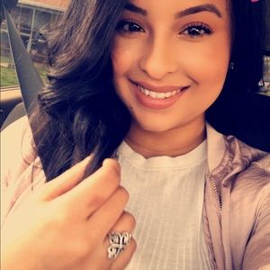 Meet your Posher, Nesha